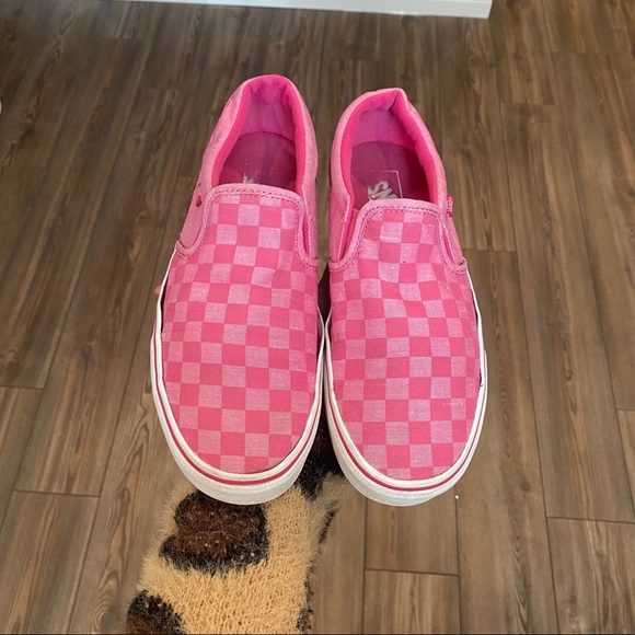 hot pink vans checkered